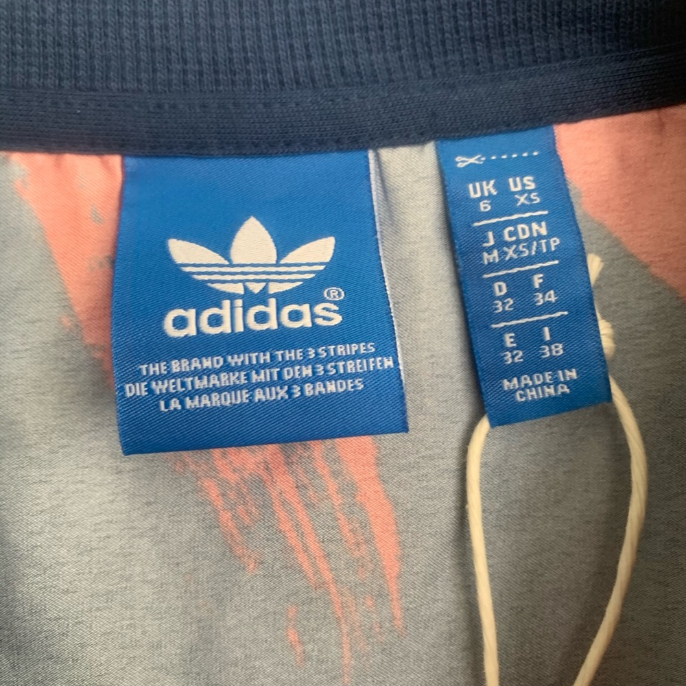 NWT ADIDAS Paris Printed Jacket!!! - Picture 5 of 6